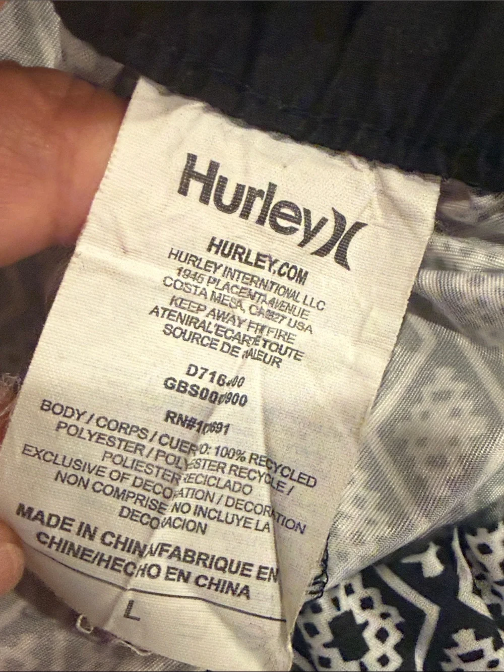 Hurley women shorts size large Black & White